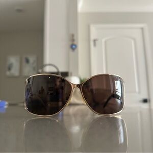 A Roberto Cavalli ARMONIA 239S in color 772 Sunglasses